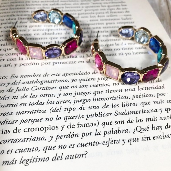 Alquimia Jewelry - GOLD JEWELED LARGE HOOP EARRINGS